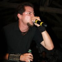 Zobacz w powiększeniu: Mocne Uderzenie 2 (73)