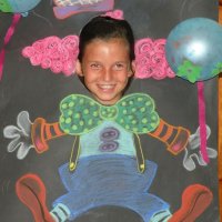 Zobacz w powiększeniu: Zajęcia plastyczne (15)