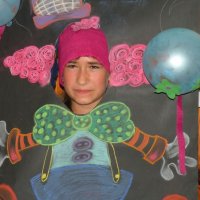 Zobacz w powiększeniu: Zajęcia plastyczne (19)