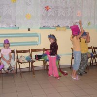 Zobacz w powiększeniu: Zajęcia plastyczne (23)