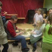 Zobacz w powiększeniu: Warsztaty garncarskie. 02.2011 r. (39)