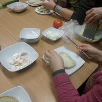 Zobacz w powiększeniu: Ferie 2012 - Zajęcia kulinarne (8)