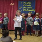 Obejrzyj galerię zdjęć: V Gminny przegląd piosenki dziecięcej i młodzieżowej	