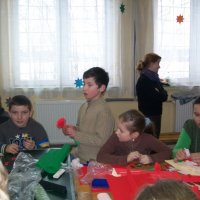 Zobacz w powiększeniu: Warsztaty robienia kwiatów z krepiny (4)