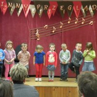 Zobacz w powiększeniu:  VI Gminny przegląd piosenki dziecięcej i młodzieżowej (8)