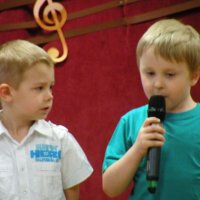Zobacz w powiększeniu:  VI Gminny przegląd piosenki dziecięcej i młodzieżowej (29)