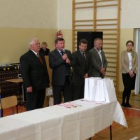 Zobacz w powiększeniu: Uroczyste otwarcie boiska piłkarskiego w Baranowie (9)