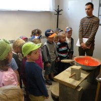 Zobacz w powiększeniu: Zwiedzanie Izby Tradycji (41)
