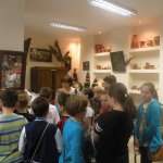 Obejrzyj galerię zdjęć: 4 klasy w Izbie Tradycji