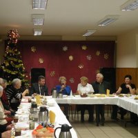 Zobacz w powiększeniu: Spotkanie opłatkowe Klubu Seniora (18)