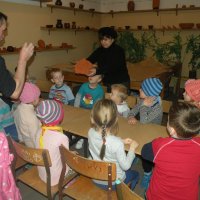 Zobacz w powiększeniu: Warsztaty garncarskie dla przedszkolaków 2015 (10)