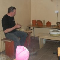 Zobacz w powiększeniu: Warsztaty garncarskie dla przedszkolaków 2015 (39)