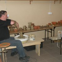Zobacz w powiększeniu: Warsztaty garncarskie dla przedszkolaków 2015 (52)