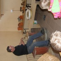 Zobacz w powiększeniu: Warsztaty garncarskie dla przedszkolaków 2015 (11)
