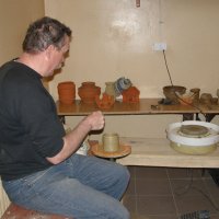 Zobacz w powiększeniu: Warsztaty garncarskie dla przedszkolaków 2015 (14)