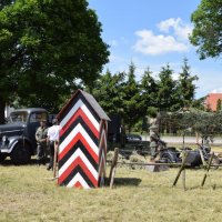 Zobacz w powiększeniu: I Piknik Militarny (7)