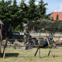 Zobacz w powiększeniu: I Piknik Militarny (8)