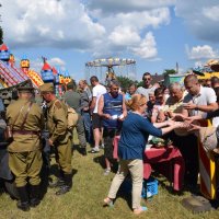 Zobacz w powiększeniu: I Piknik Militarny (38)
