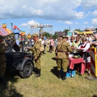 Zobacz w powiększeniu: I Piknik Militarny (40)