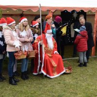 Zobacz w powiększeniu: Świąteczne Spotkanie Mieszkańców i Kiermasz Bożonarodzeniowy 2019 (13)