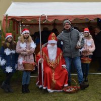 Zobacz w powiększeniu: Świąteczne Spotkanie Mieszkańców i Kiermasz Bożonarodzeniowy 2019 (25)