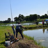Zobacz w powiększeniu: Zawody wędkarskie dla dzieci i młodzieży (53)