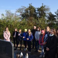Zobacz w powiększeniu: Złożenie wieńców i zapalenie zniczy na mogiłach i pomnikach (5)