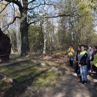 Zobacz w powiększeniu: Złożenie wieńców i zapalenie zniczy na mogiłach i pomnikach (10)