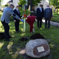 Zobacz w powiększeniu: BARANÓW UCZCIŁ WIELKICH POLAKÓW (12)