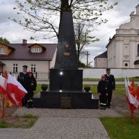 Zobacz w powiększeniu: Obchody 232. rocznicy uchwalenia Konstytucji 3 Maja w Baranowie (17)