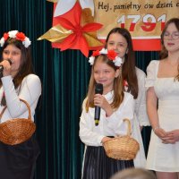 Zobacz w powiększeniu: Obchody 232. rocznicy uchwalenia Konstytucji 3 Maja w Baranowie (53)